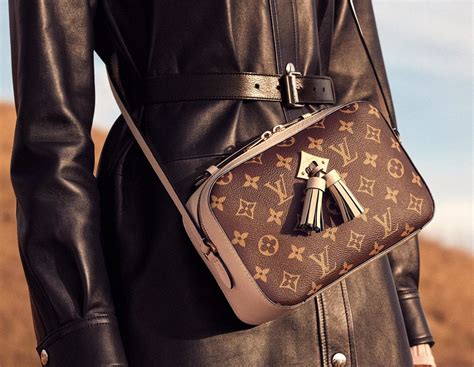 Louis Vuitton Saintonge Bag Reference Guide 